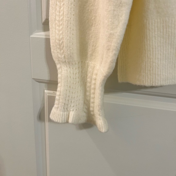 Talbots Cream Sweater Large NWT - Picture 5 of 8